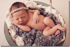 Tiny-Newborn-Photography56